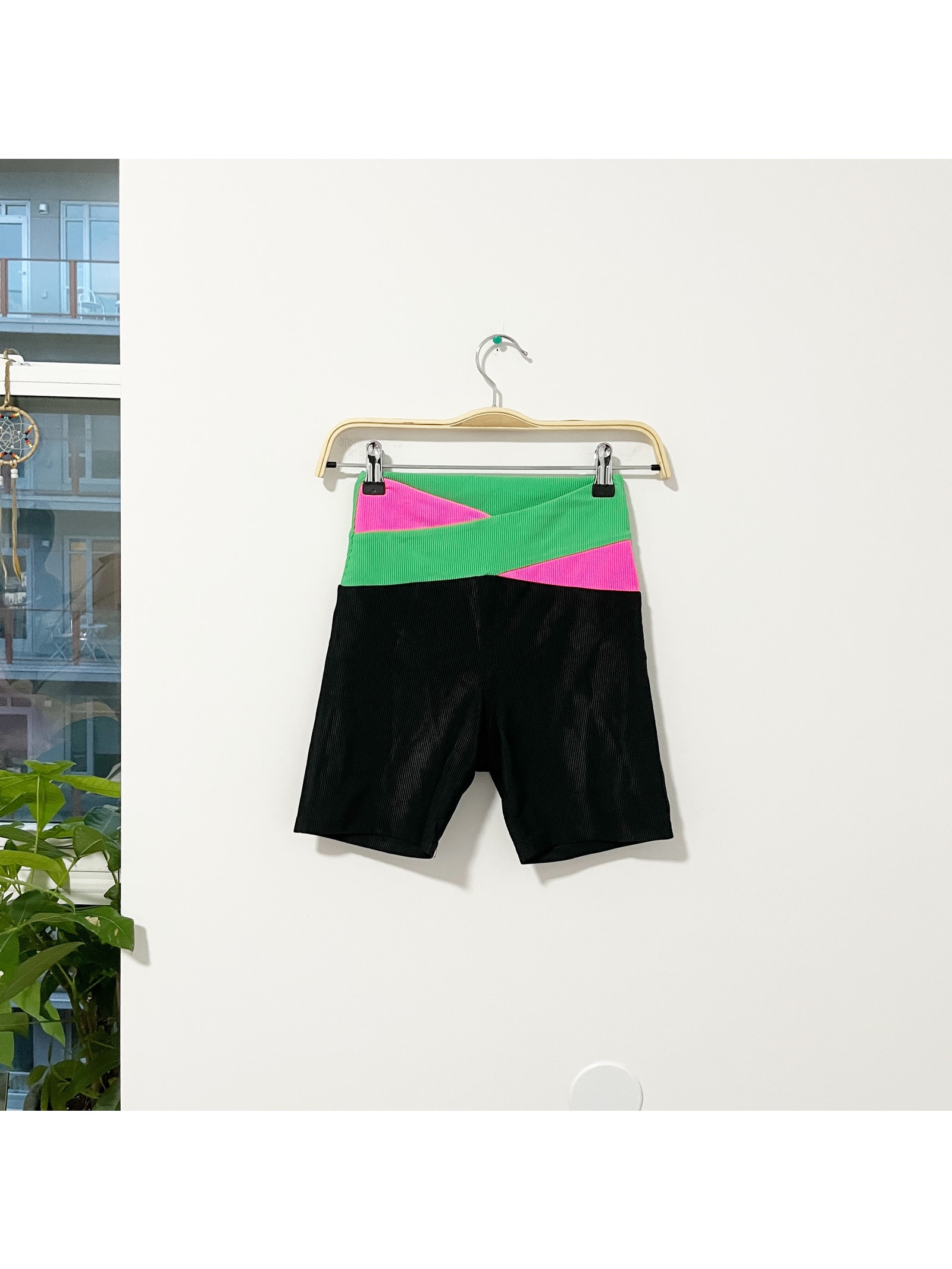 Beach Riot Cora Black Ribbed Biker Shorts Size Small